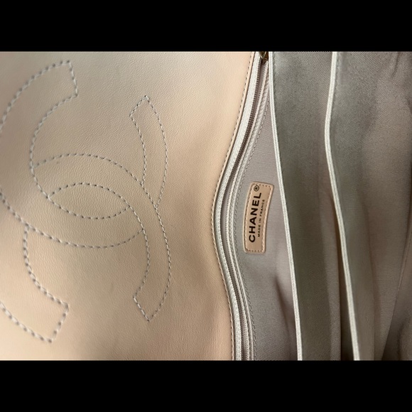 CHANEL “RARE” single flap classic bag⭐️ - Picture 6 of 16